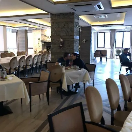 Хотел Panorama *